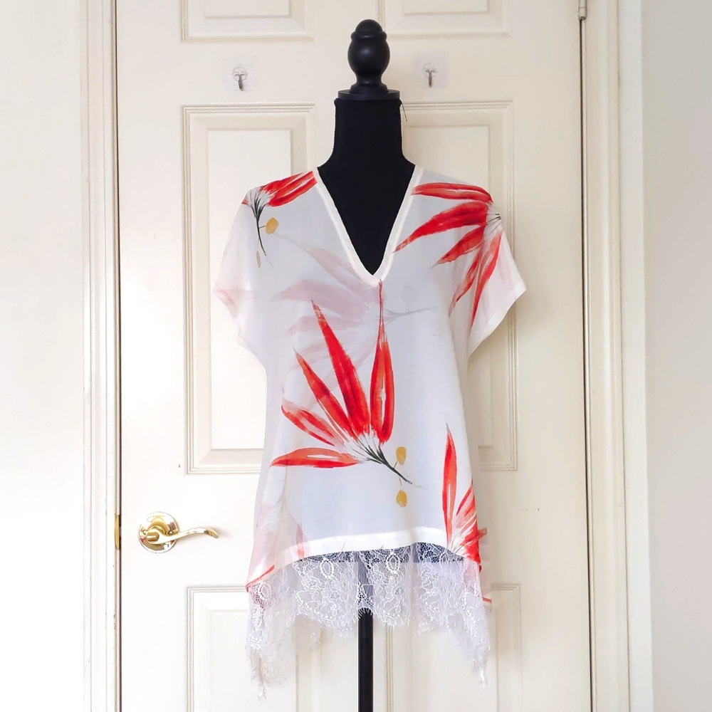 Zara Floral Design Two Fabrics Drop Shoulder Sleeveless Blouse w/4" Bottom Lace.